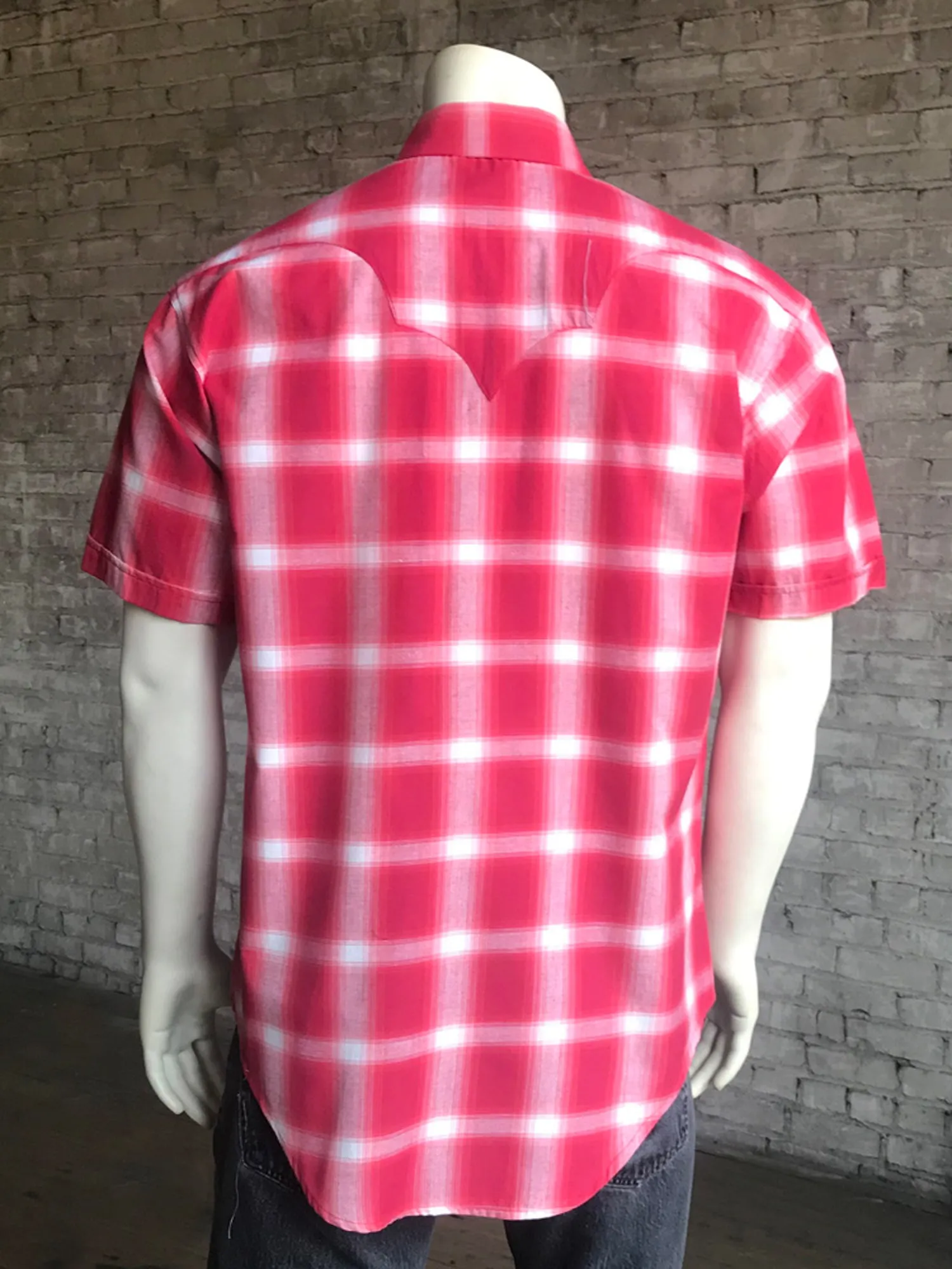 Rockmount Mens Red 100% Cotton Shadow Plaid Western S/S Shirt All Day Comfort Tech Fashionable Comfort