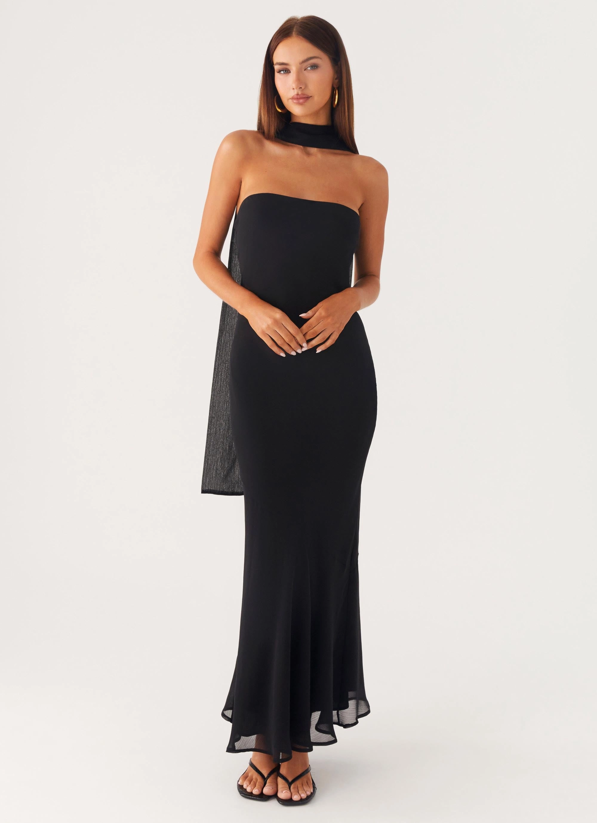 Under the Pagoda Maxi Dress - Black Sophisticated Style Cut-Out-Detail