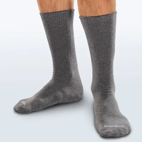 SmartKnit Seamless Diabetic Coolmax Crew Socks
