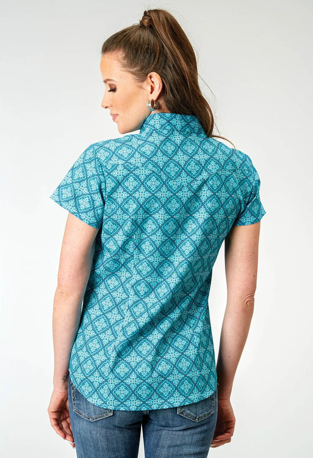 Tailored Cut Weekend Wear Roper Womens Lake Medallion Blue 100% Cotton S/S Shirt