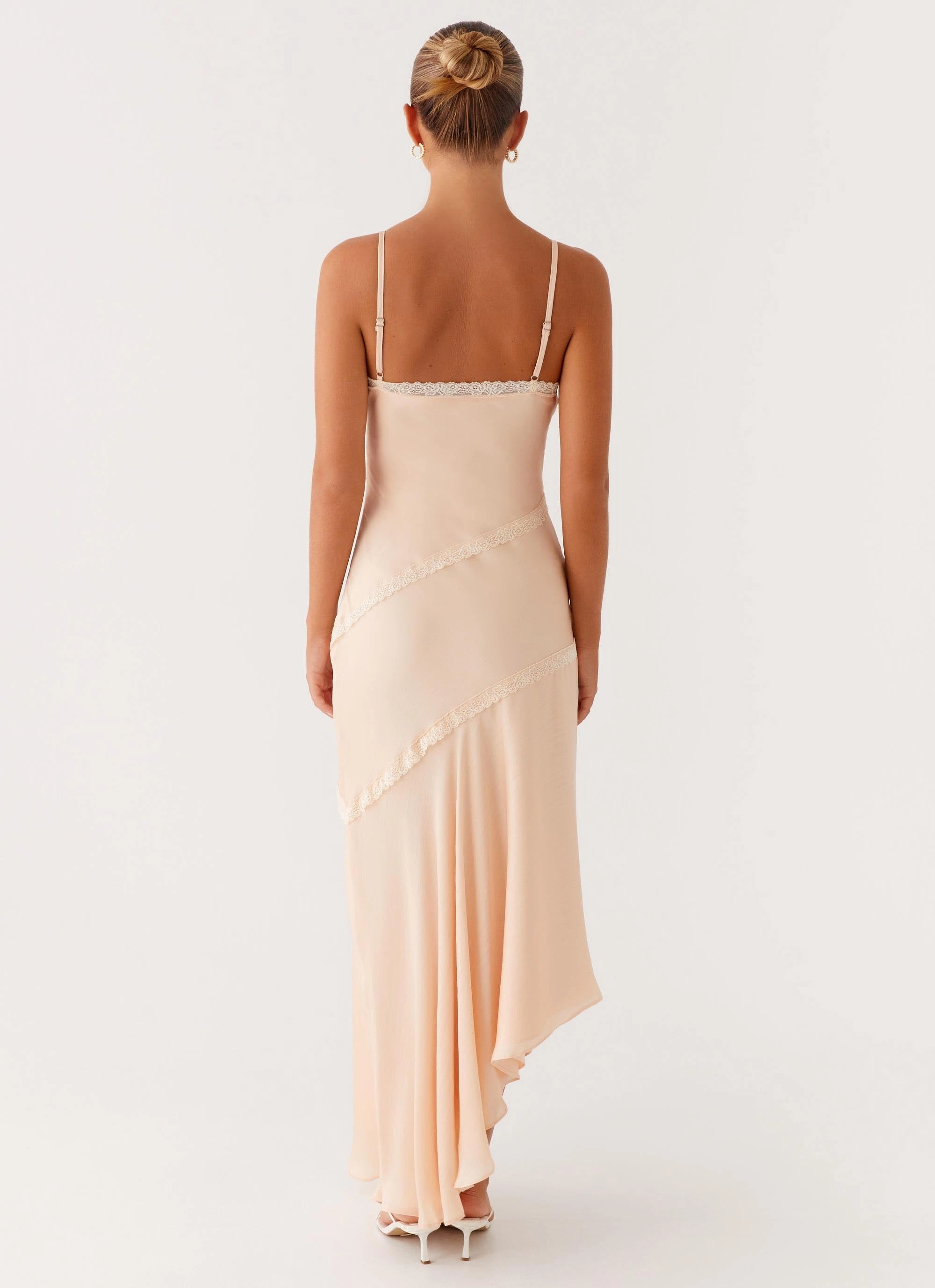Solana Maxi Dress - Peach museum visit