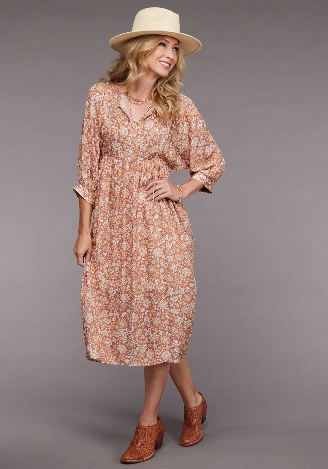 Minimalist Styling Stetson Womens 2100 Sunset Floral Pink 100% Rayon L/S Dress