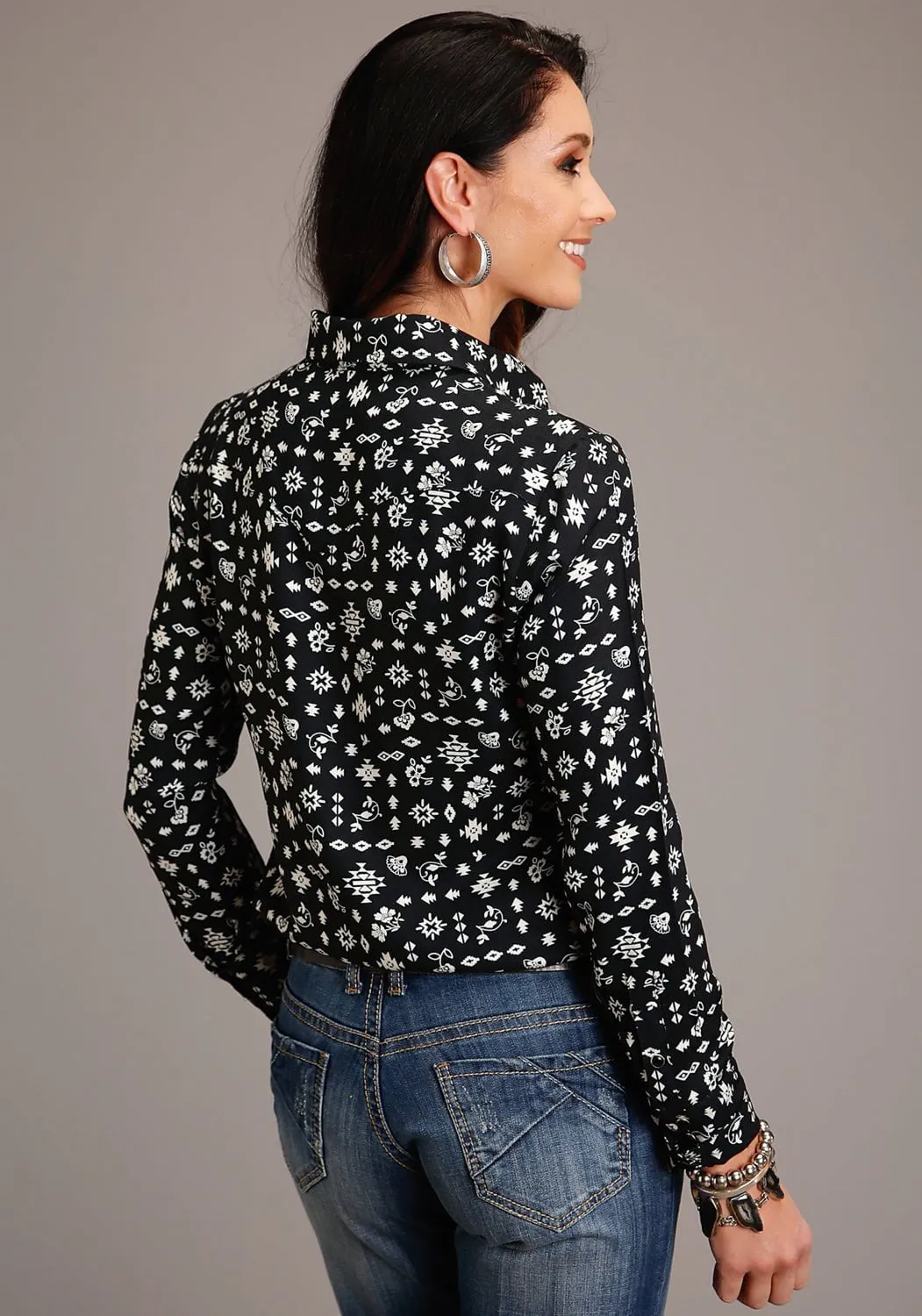 Tailored Silhouette Weekend Style Modern Stetson Womens Black Rayon/Nylon Southwestern Ditzy L/S Blouse