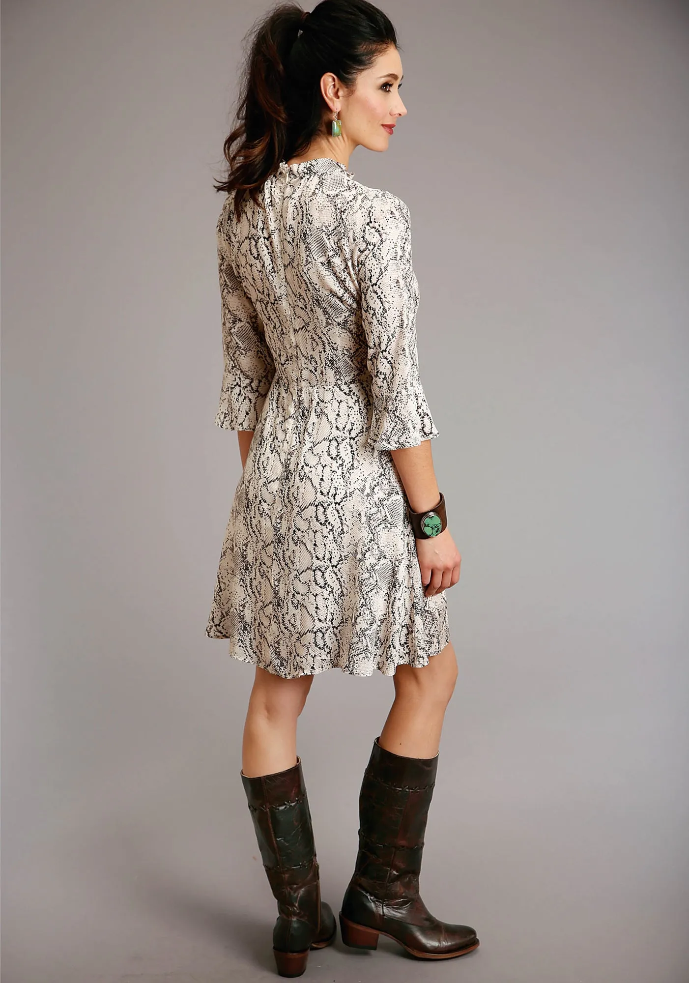 Stetson Womens Cream/Black Rayon/Nylon Snake Skin Print S/S Dress Perfect Length Design Chill Comfort