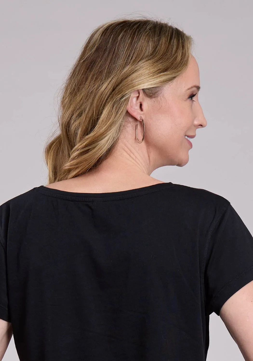 Stetson Womens Vintage Cowgirl Scene Black Cotton Blend S/S T-Shirt Sustainable fashion