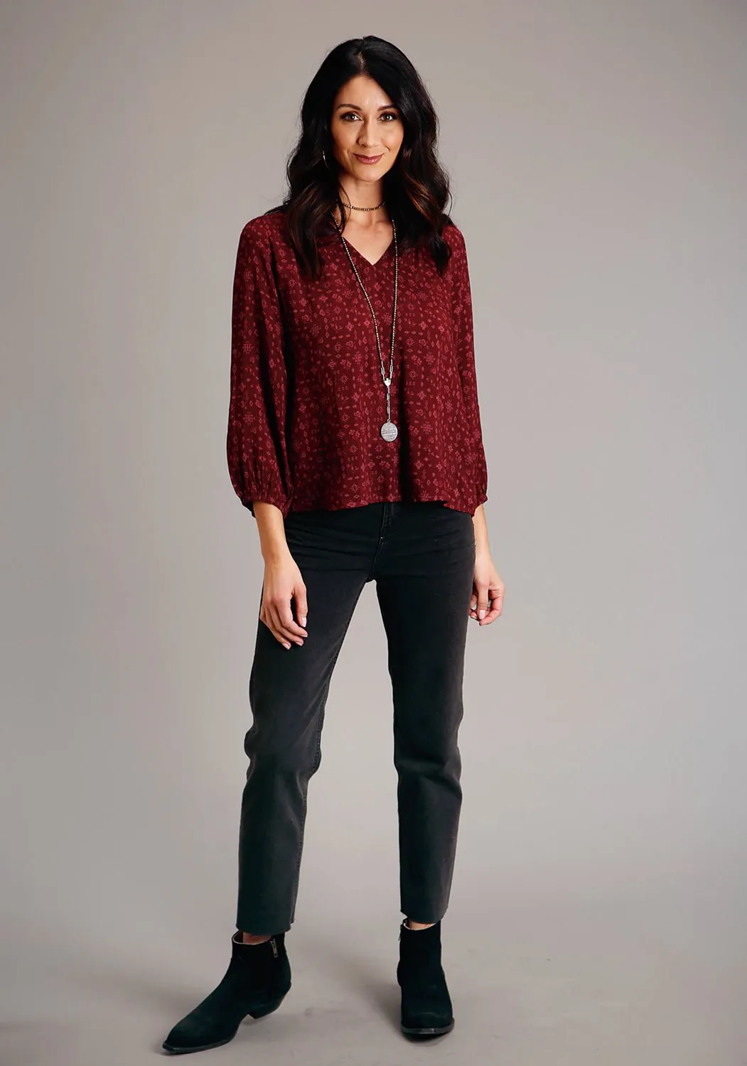 No Slip Shoulder Grip Stetson Womens Western Ditzy Wine Rayon/Nylon L/S Tunic