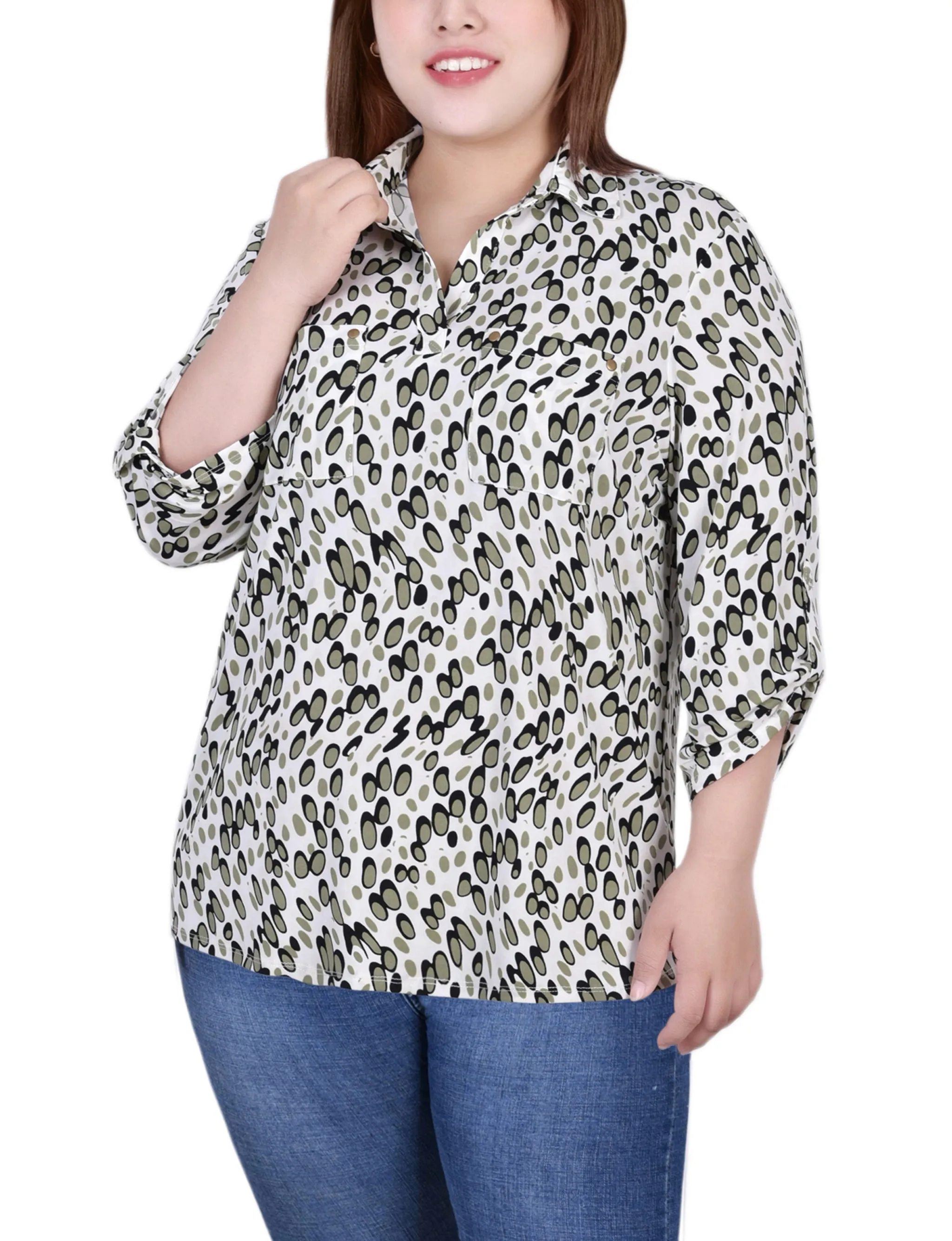 Breezy Style Mood Look Plus Size 3/4 Roll Tab Sleeve Studded Y Neck Top