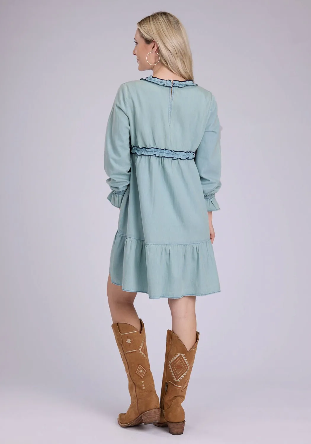 Roper Womens Denim V-Neck Light Blue 100% Cotton L/S Dress Sustainable Creative Look