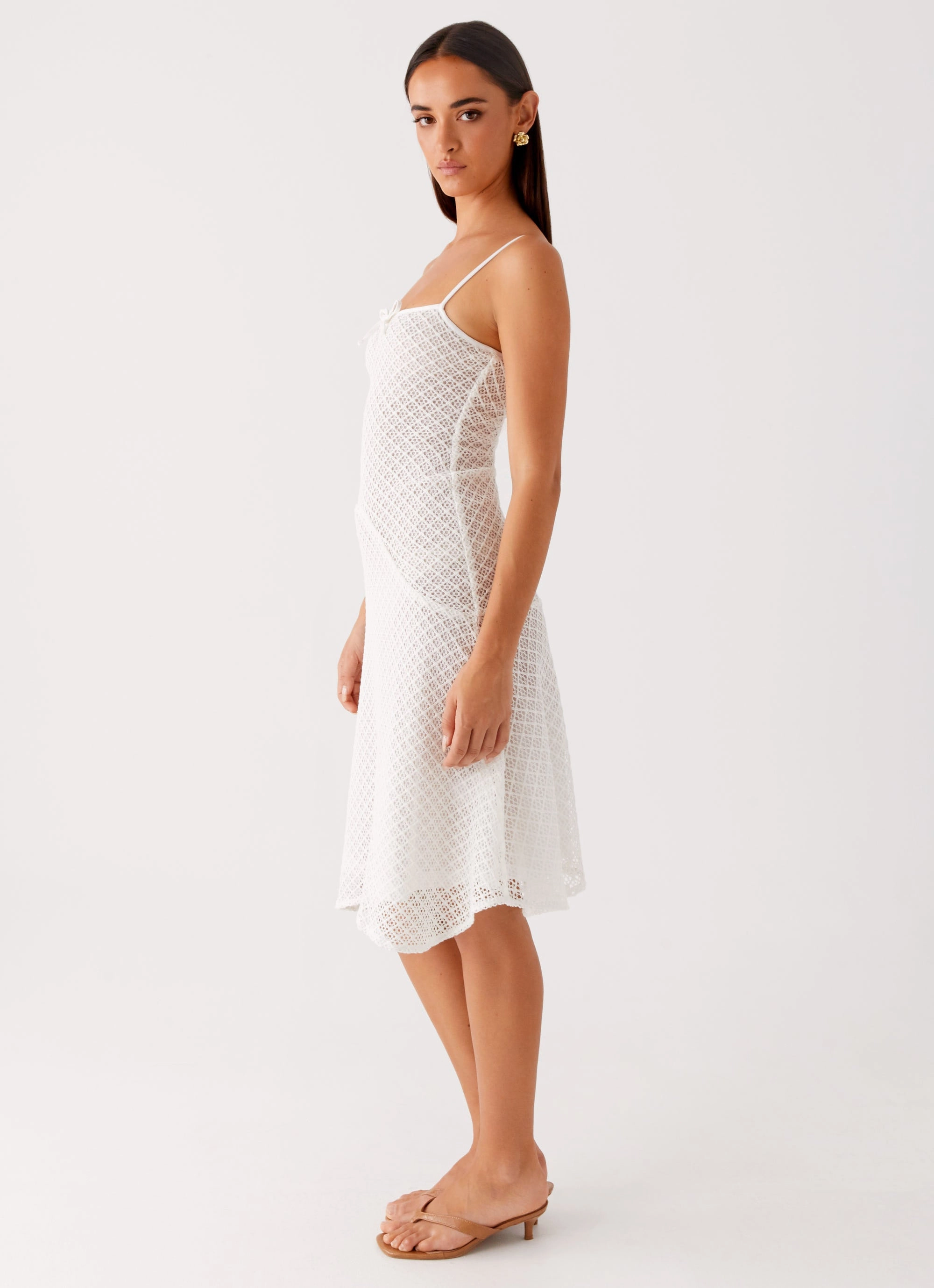 Tamar Midi Dress - White Chill Edge travel mode