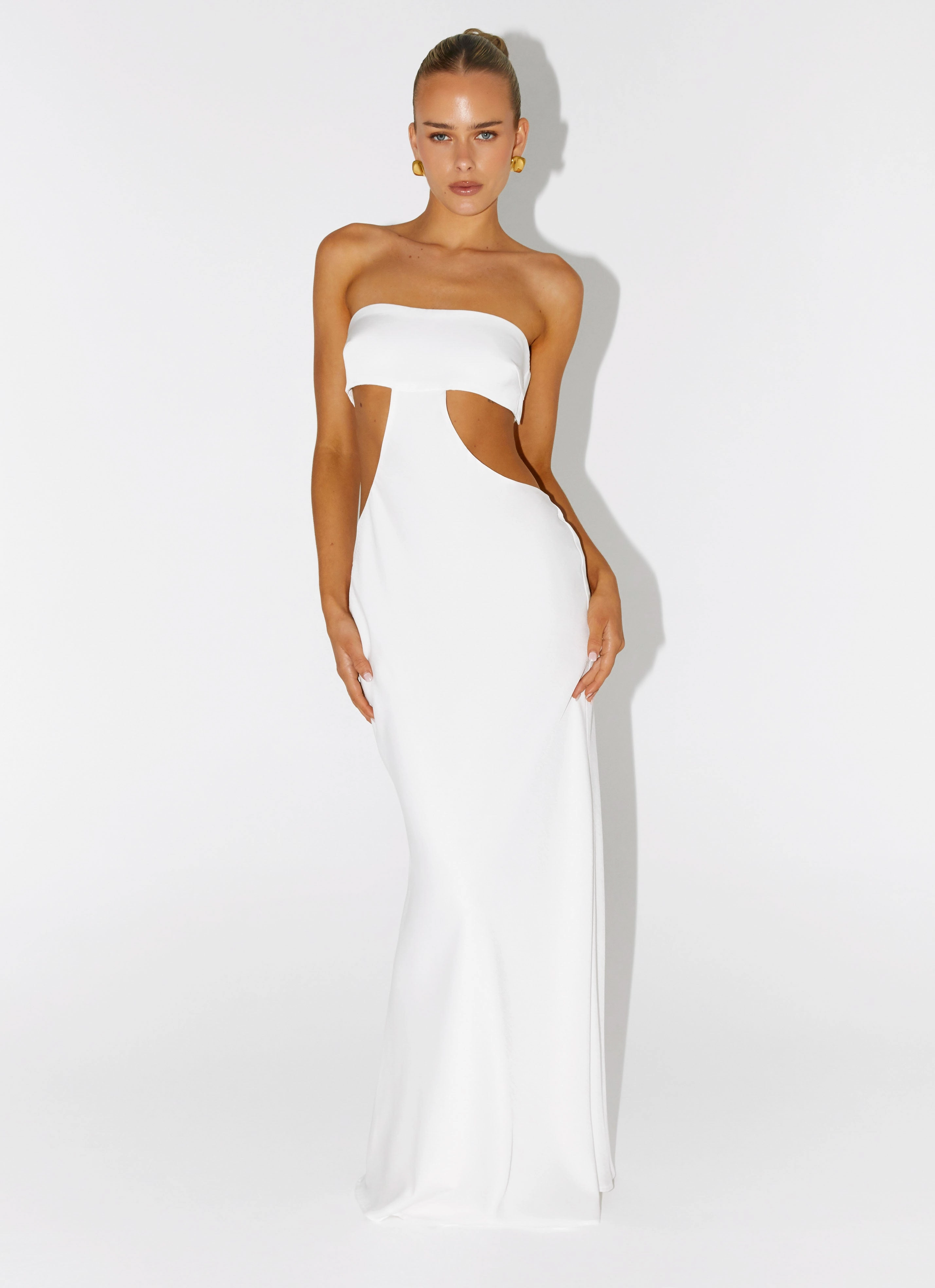 Summer Soft Clean Grace Kiss Me Cut Out Maxi - Ivory