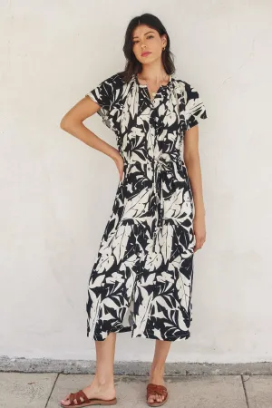 Timeless Layer LACEY PRINT MIDI DRESS LACEY PRINT MIDI DRESS Linen Soft Breezy Style