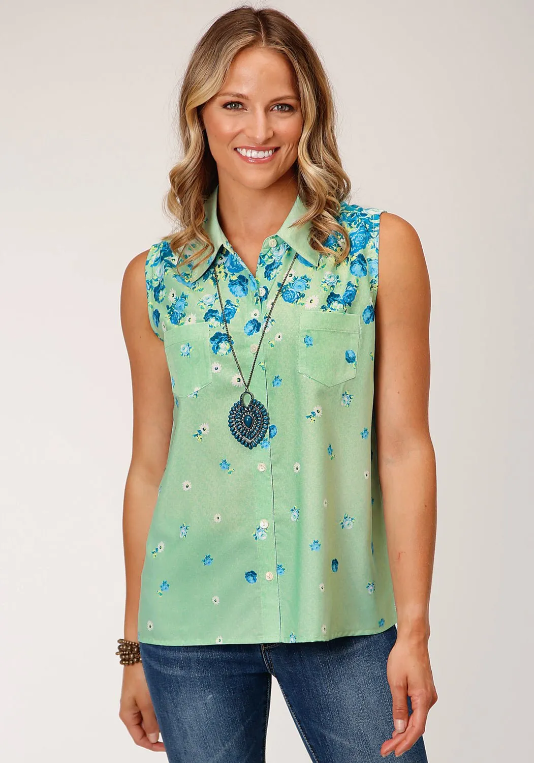 Roper Womens Summer Floral Green 100% Polyester S/L Shirt V-Neck Flatlock stitching