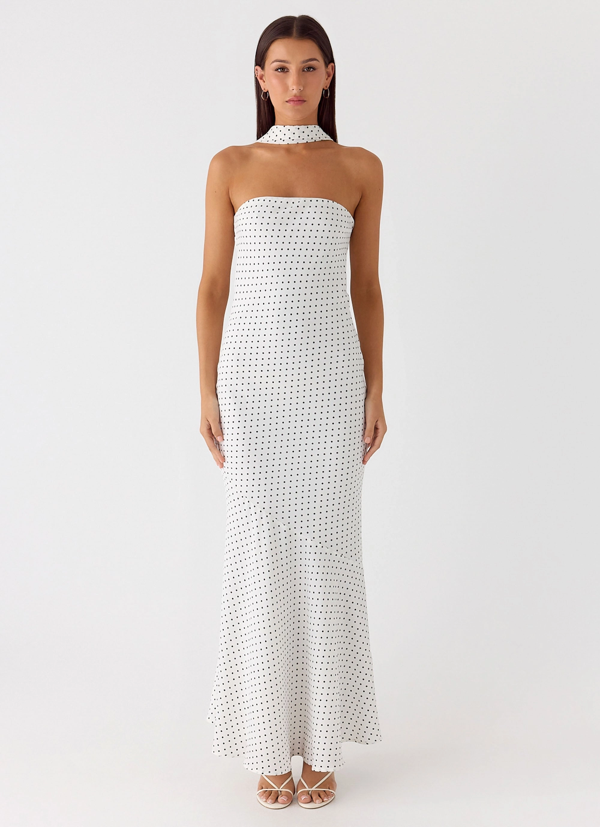 High-Fashion Elegant Wearable Under The Pagoda Maxi Dress - White Polkadot