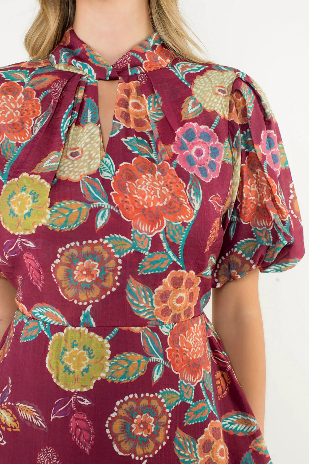 Event Glow velvet feel Puff Sleeve Floral Dress in Burgundy