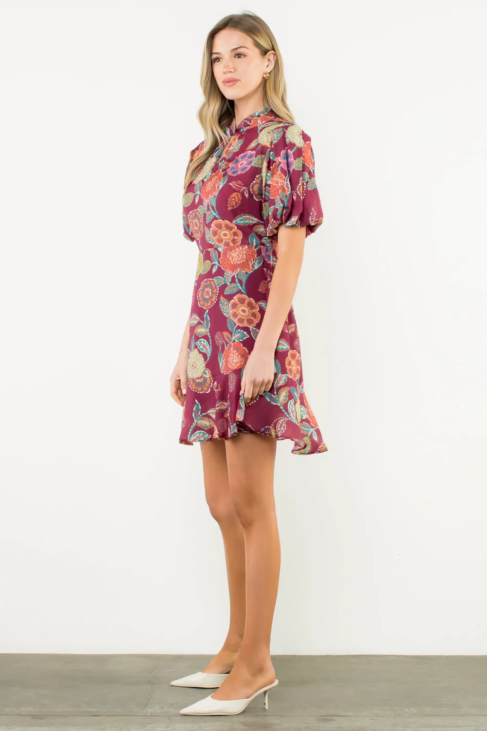 Chic Tone Puff Sleeve Floral Dress in Burgundy