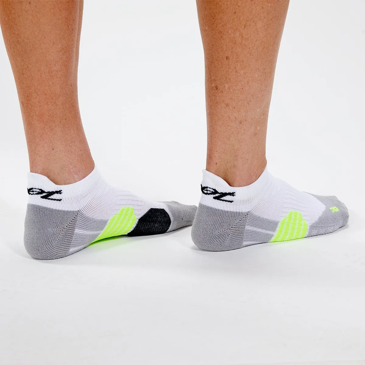 Unisex No Show Medium Cushion Sock - White