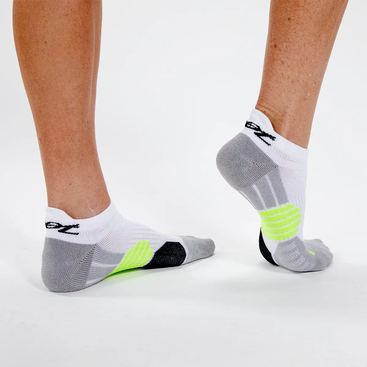 Unisex No Show Medium Cushion Sock - White