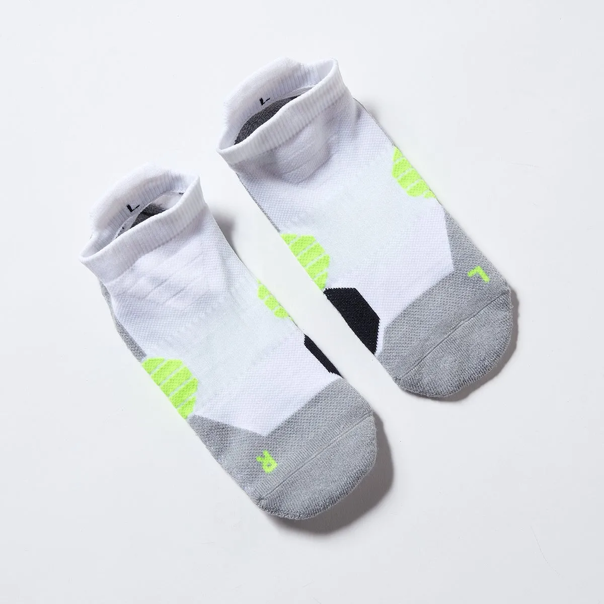 Unisex No Show Medium Cushion Sock - White