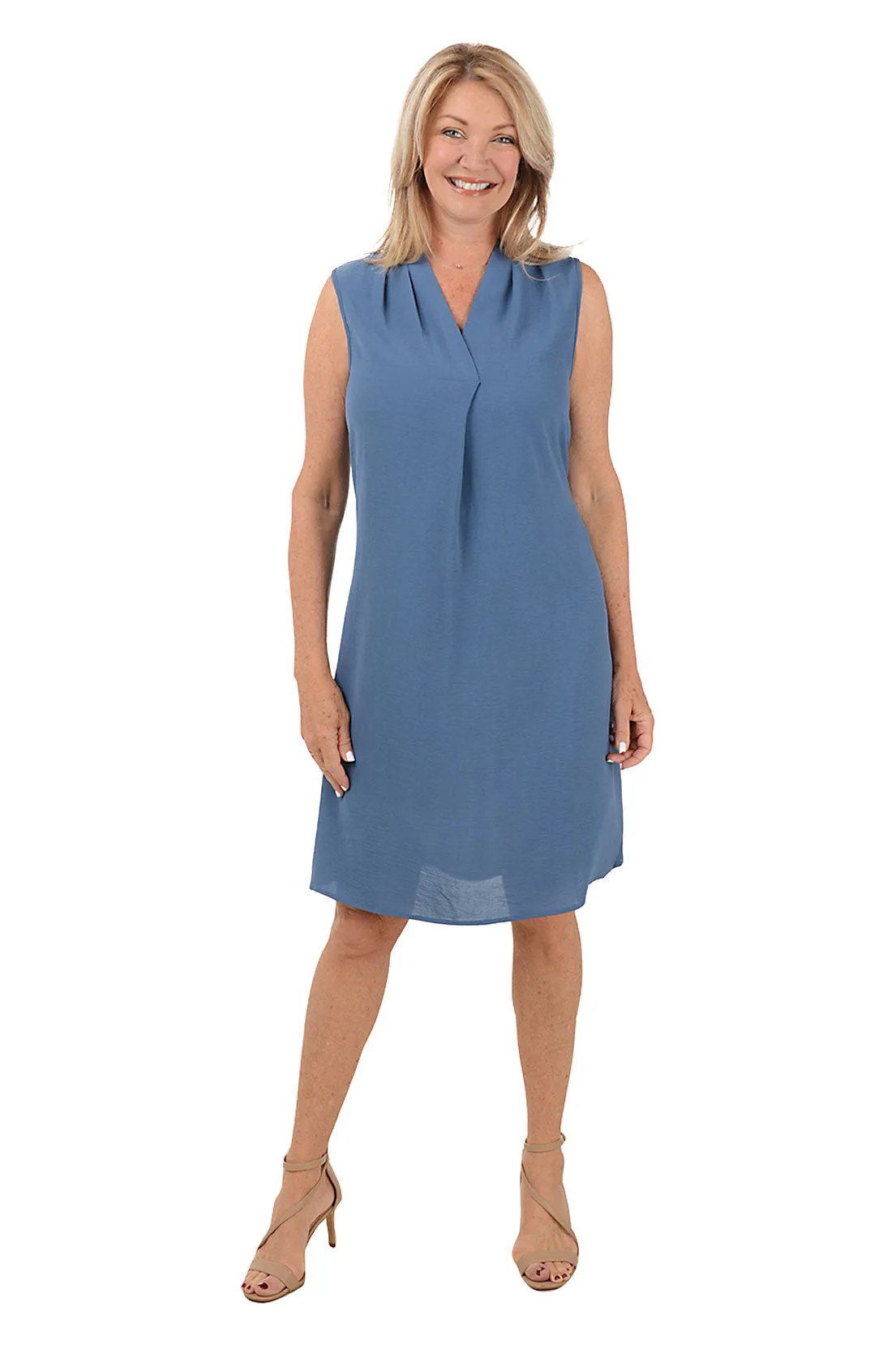 Classic Movement V-Neck Center Pleated Sleeveless Dress