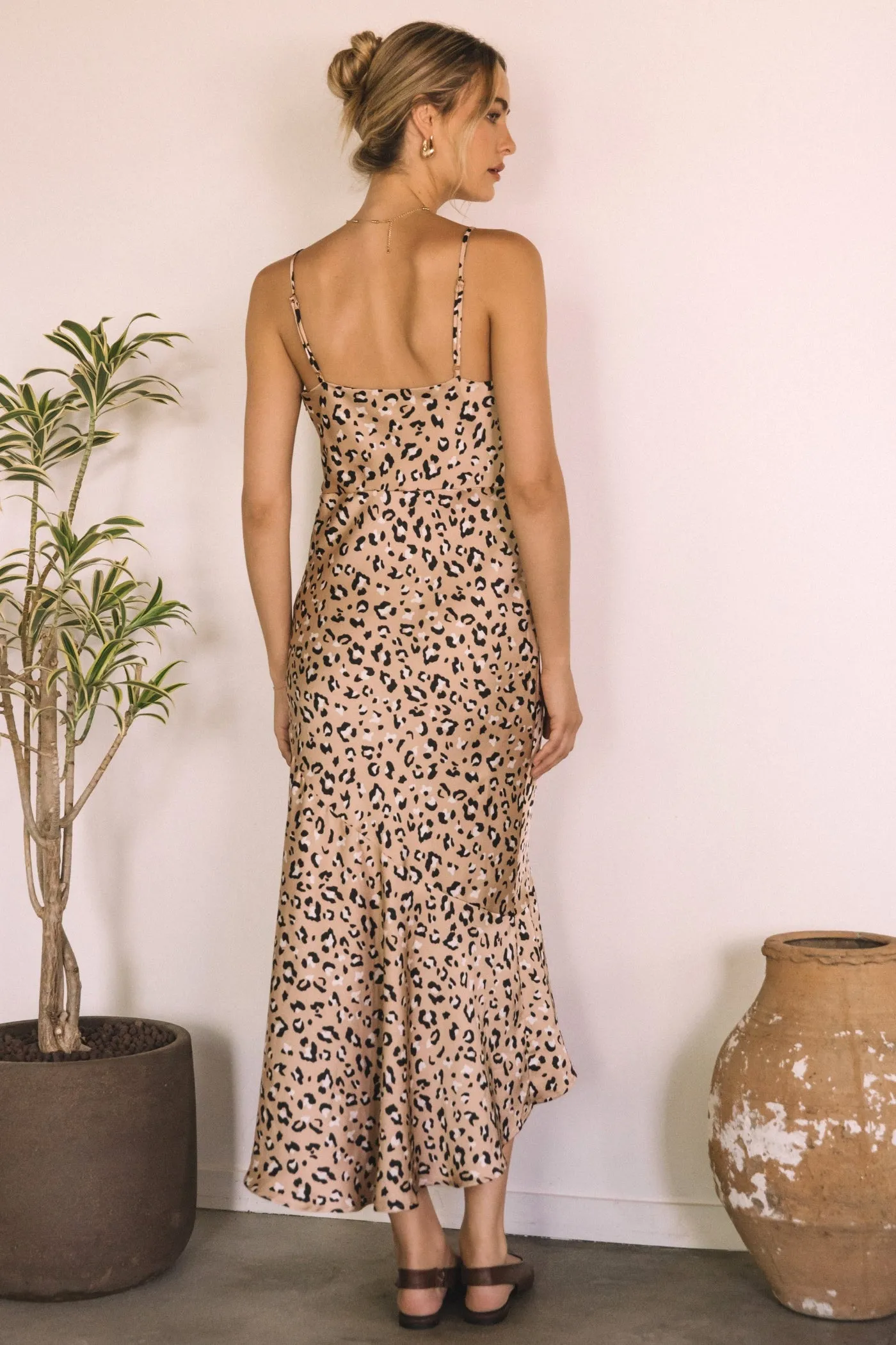 and Effortless fit dress. KEKE SATIN MIDI DRESS
