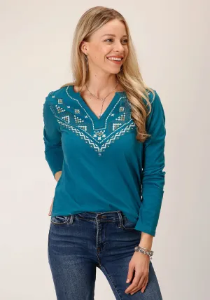 Versatile Piece Roper Womens Geometric Yoke Teal 100% Cotton L/S T-Shirt Roper Womens Geometric Yoke Teal 100% Cotton L/S T-Shirt Smooth zipper closure Relaxed Basics