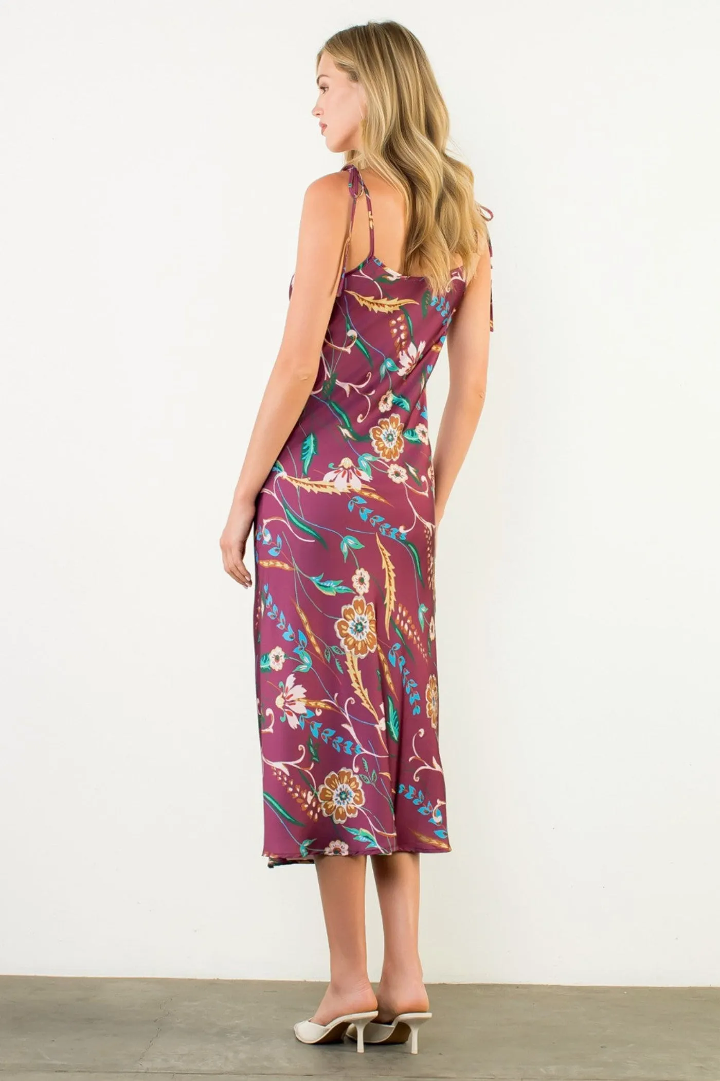 Sleek Waist VICTORIA FLORAL MIDI DRESS