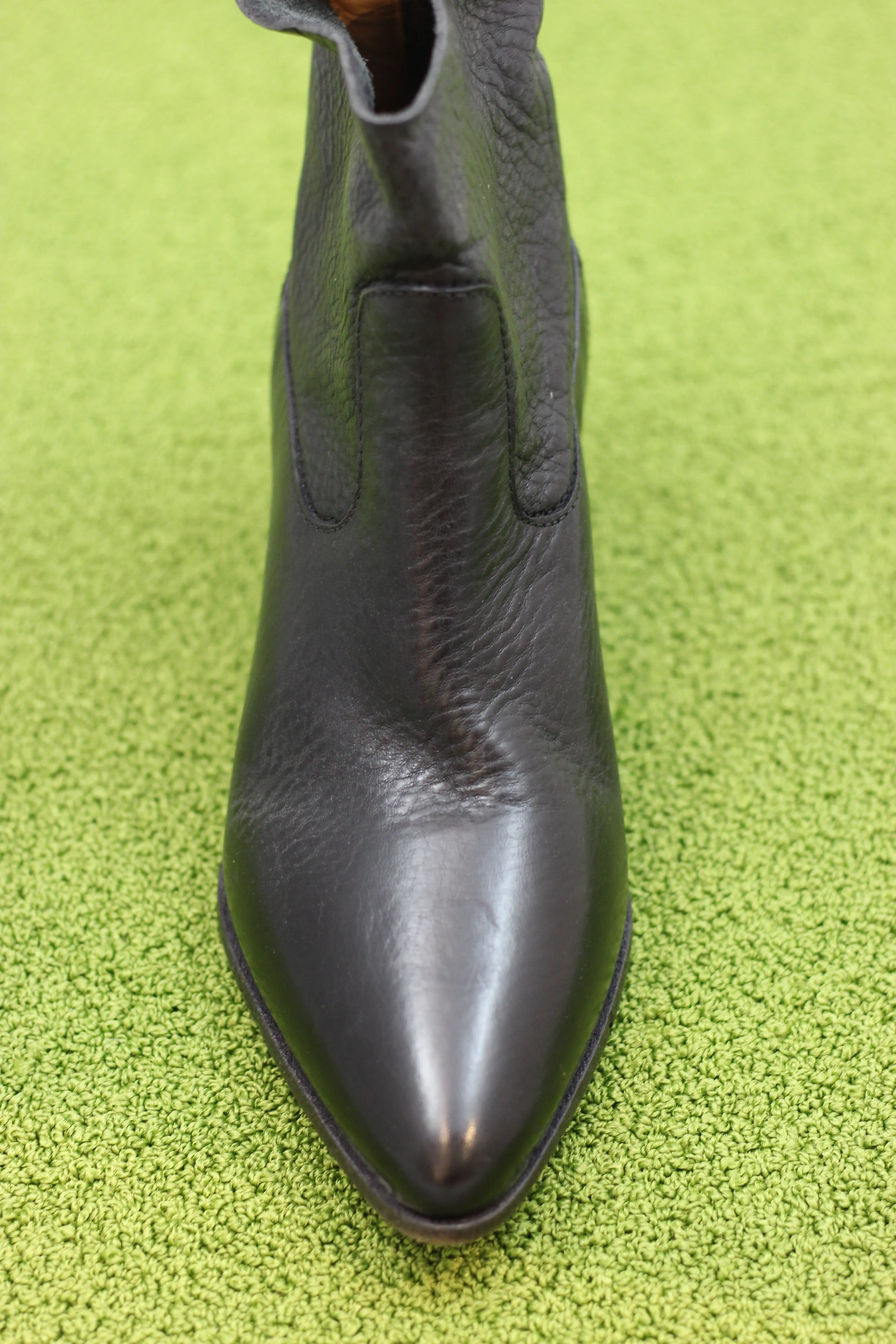 Women's 41401C Zip Boot - Black Calf