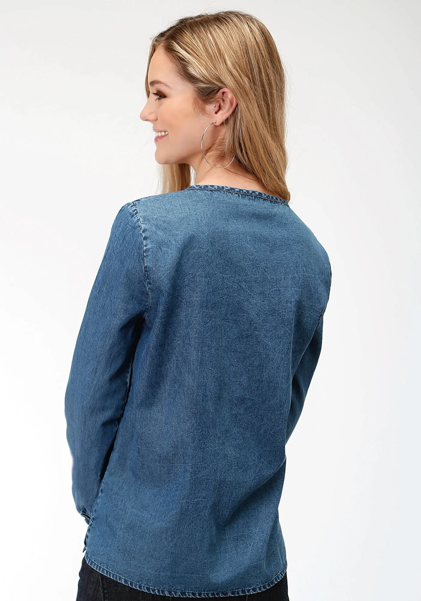 Roper Womens Blue Denim 4.5Oz Denim L/S Shirt Loose Modern Minimalist