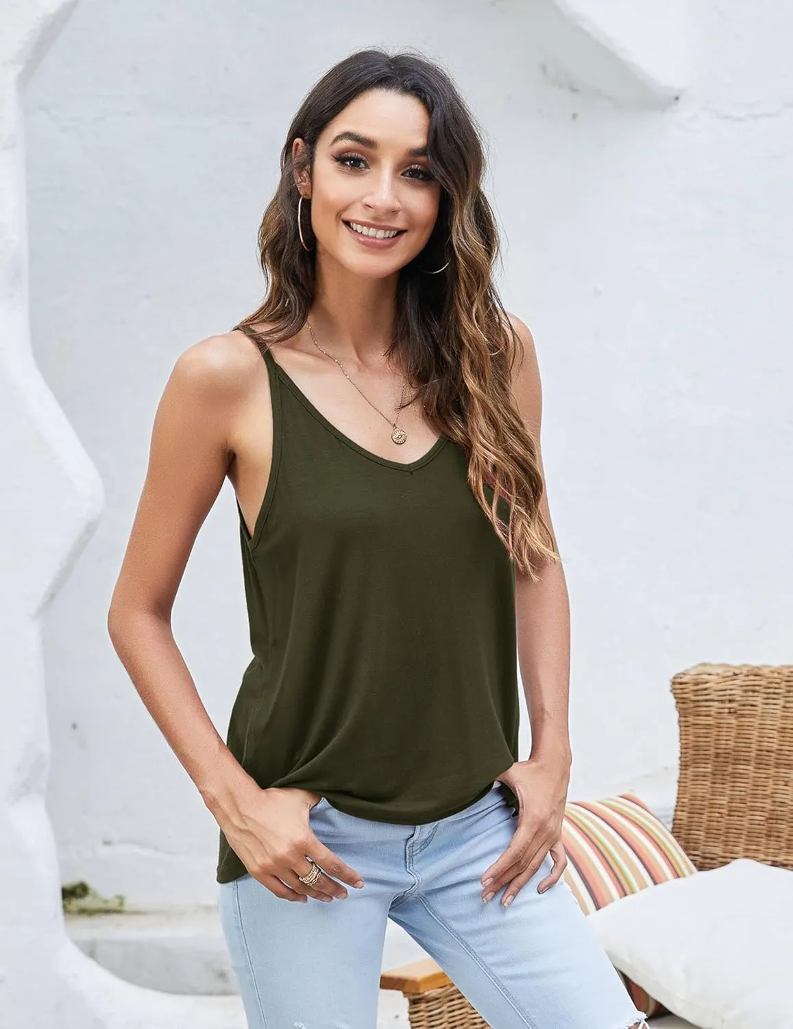 Zeagoo Tank Top V-Neck Sleeveless Summer Tops (DE Only)